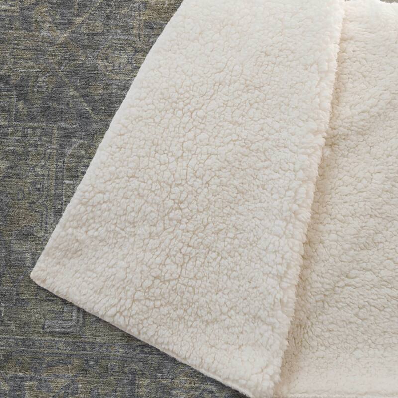Premium Machine Washable Traditional Persian Sherpa Throw Blanket