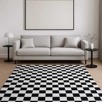 HomeRoots Checkered Modern Rectangle Area Rug - 96 in. x 60 in. x 0.4 in.