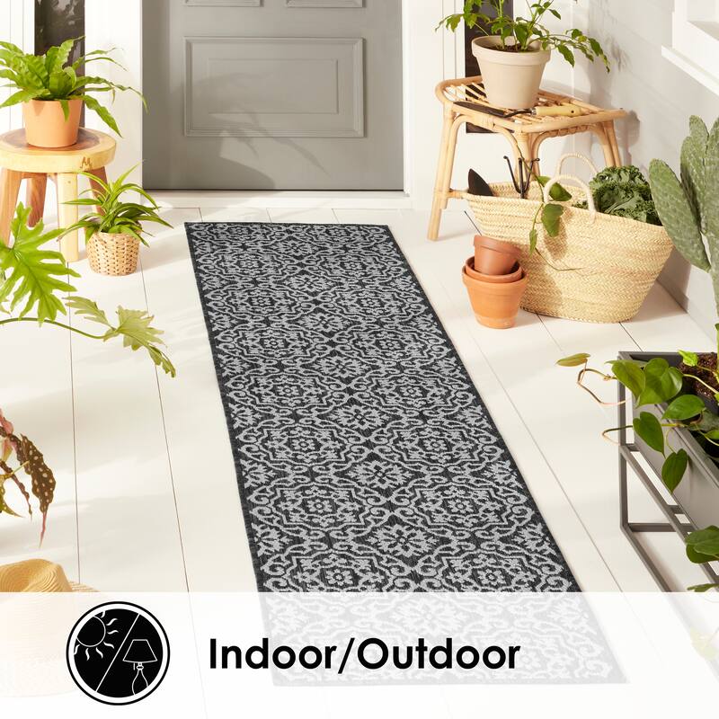 Nicole Miller New York Patio Country Danica Indoor/Outdoor Area Rug
