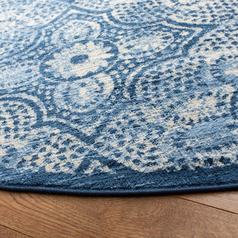 Martha Stewart by SAFAVIEH Faigel Traditional Rug