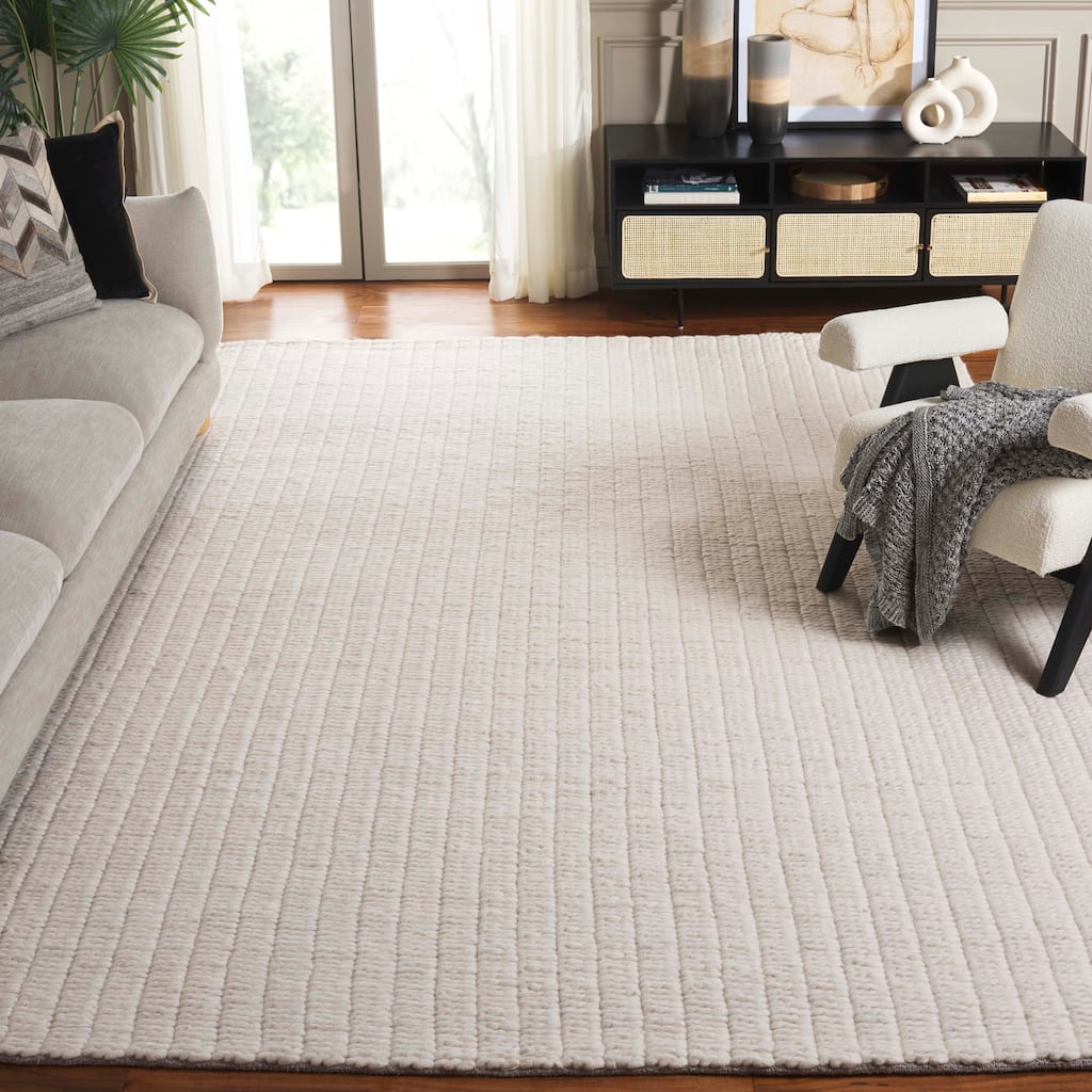 SAFAVIEH Hand-Loomed Natura Zveta Transitional Wool Rug