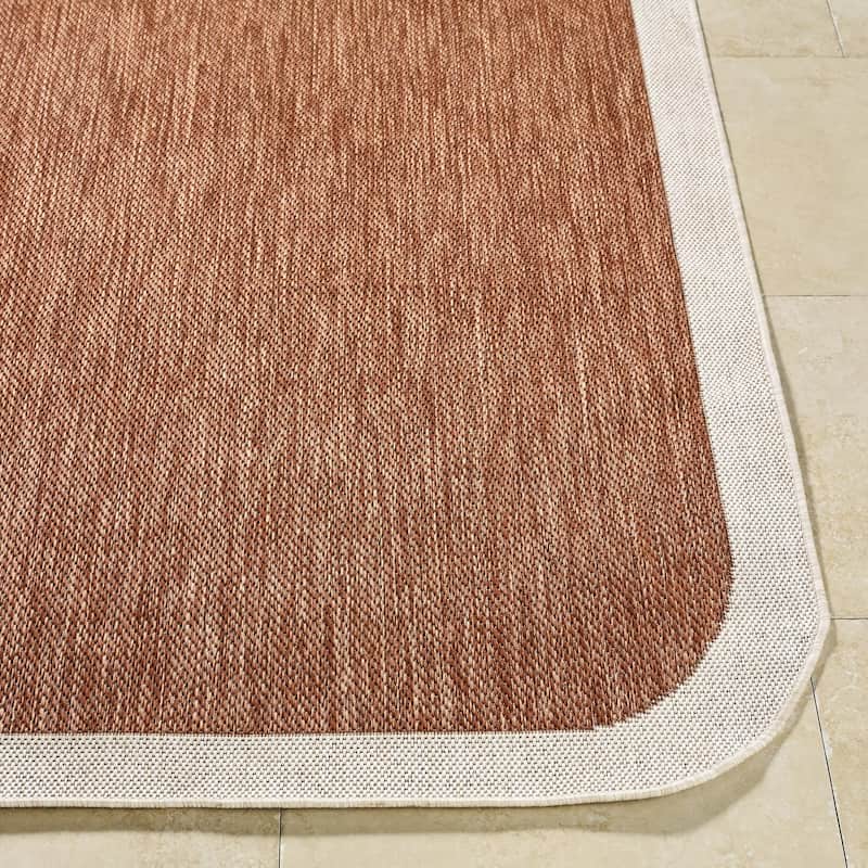 Livabliss Miami Beach Traditional Indoor/Outdoor Area Rug