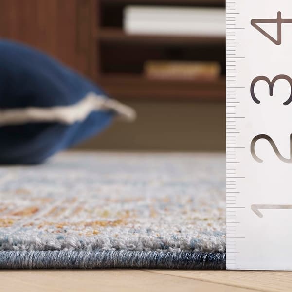 SAFAVIEH Heirloom Yuka Traditional Oriental Rug