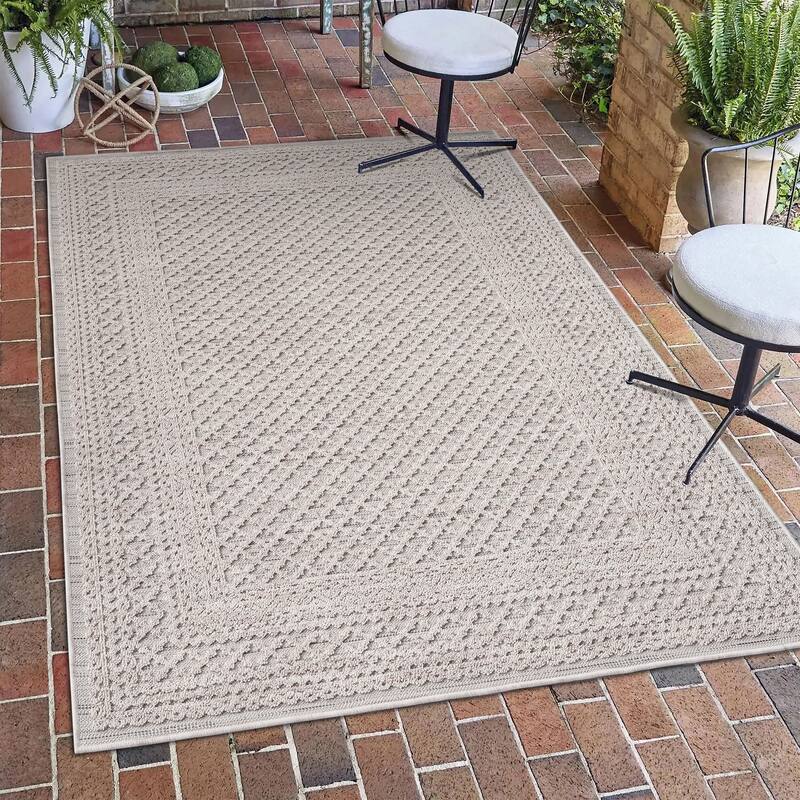 Sevita Bordered PET Yarn Indoor/Outdoor Area Rug