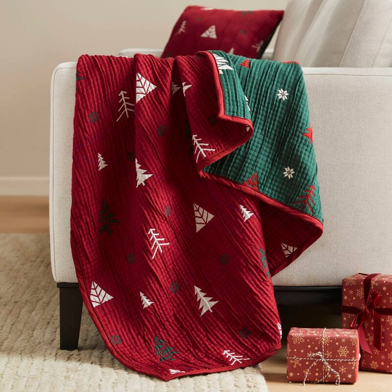 Madison Park Winter Throw Set