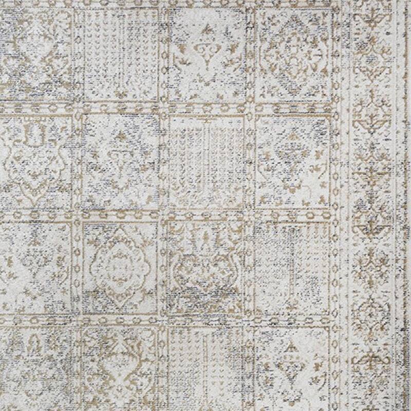 Cepaf Distressed Traditional Stain Resistant with Fringe Soft Durable Area Rug By HomeRoots