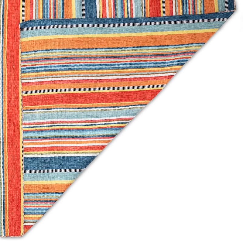 Liora Manne Sonoma Malibu Stripe Hand-woven Indoor/ Outdoor Area Rug