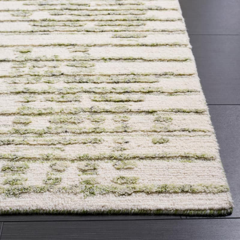 SAFAVIEH Handmade Harvest Viia Wool Rug