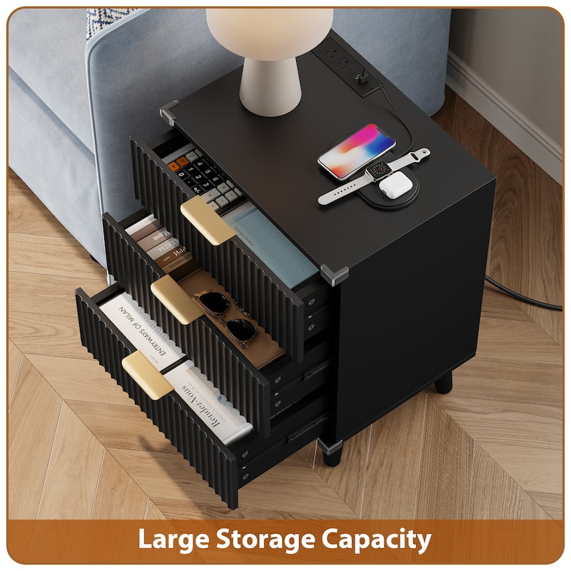 3 Drawer Dresser for Bedroom Nightstand with Charging Station