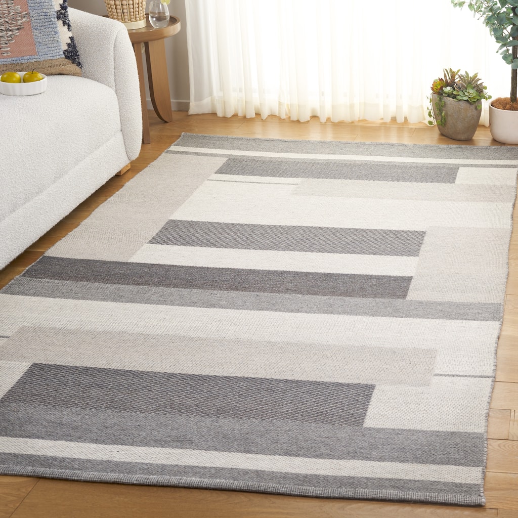 SAFAVIEH Kilim Patricia Modern Contemporary Wool Rug