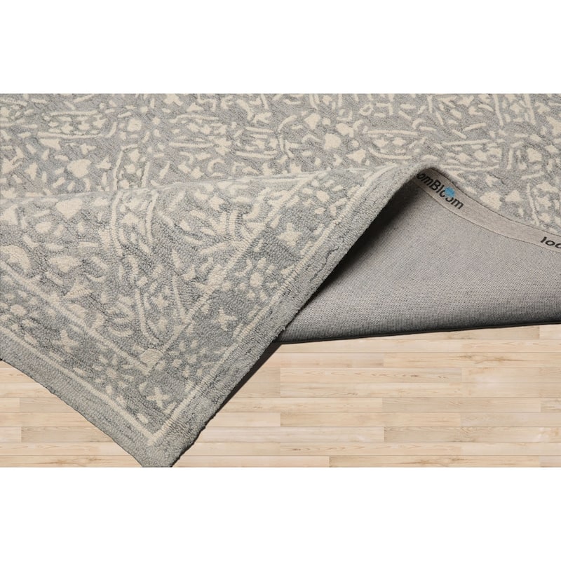 Multi Size 5'x8' Silver Wool Hand Hooked Transitional Rug All-Over