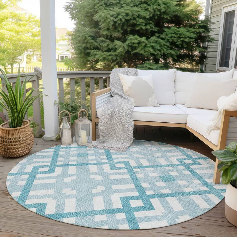 Machine Washable Indoor/ Outdoor Chantille Contemporary Trellis Rug