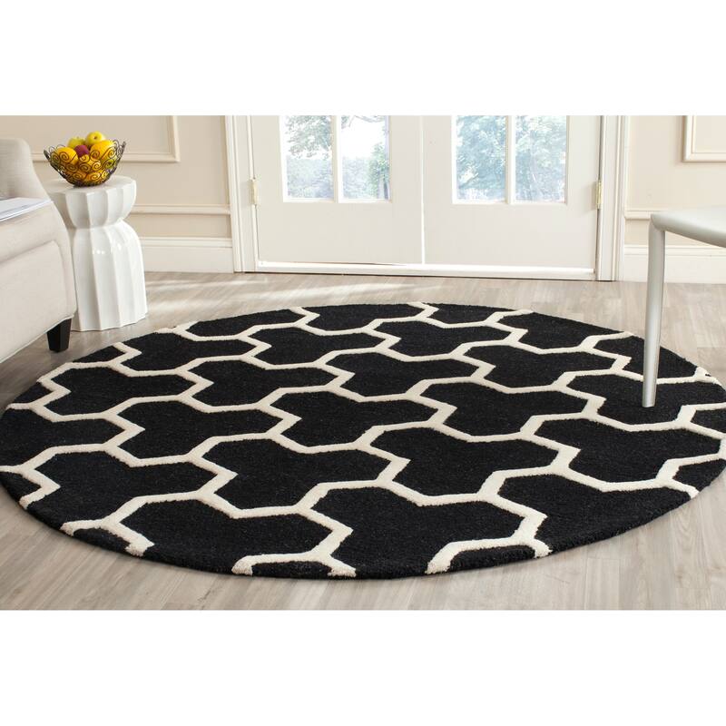 SAFAVIEH Handmade Cambridge Nevila Modern Moroccan Wool Rug - 6' Round - Black/Ivory