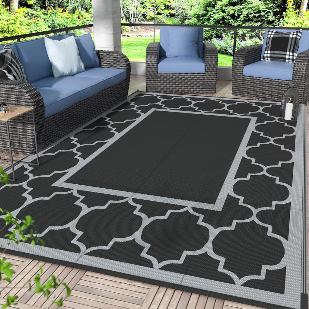 Reversible Dark Tone Geometric Flat-Weave Recyclable Outdoor Rug