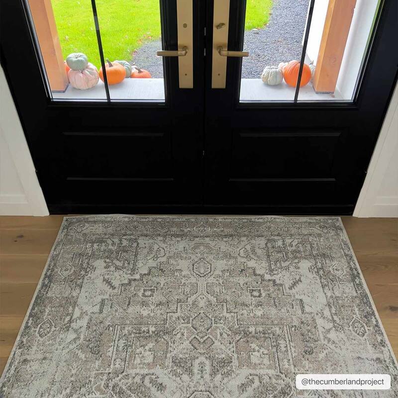 Hauteloom Manhattan Machine Washable Oriental Persian Medallion Vintage Distressed Area Rug - 5'3" x 7' - Ivory, Dark Blue, Light Blue / Hera