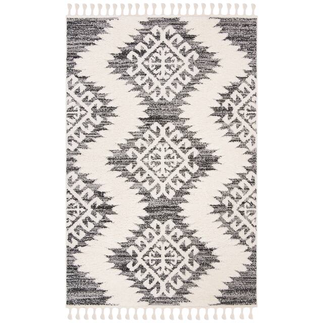 SAFAVIEH Moroccan Tassel Shag Iulieana Boho Tribal 2-inch Thick Rug