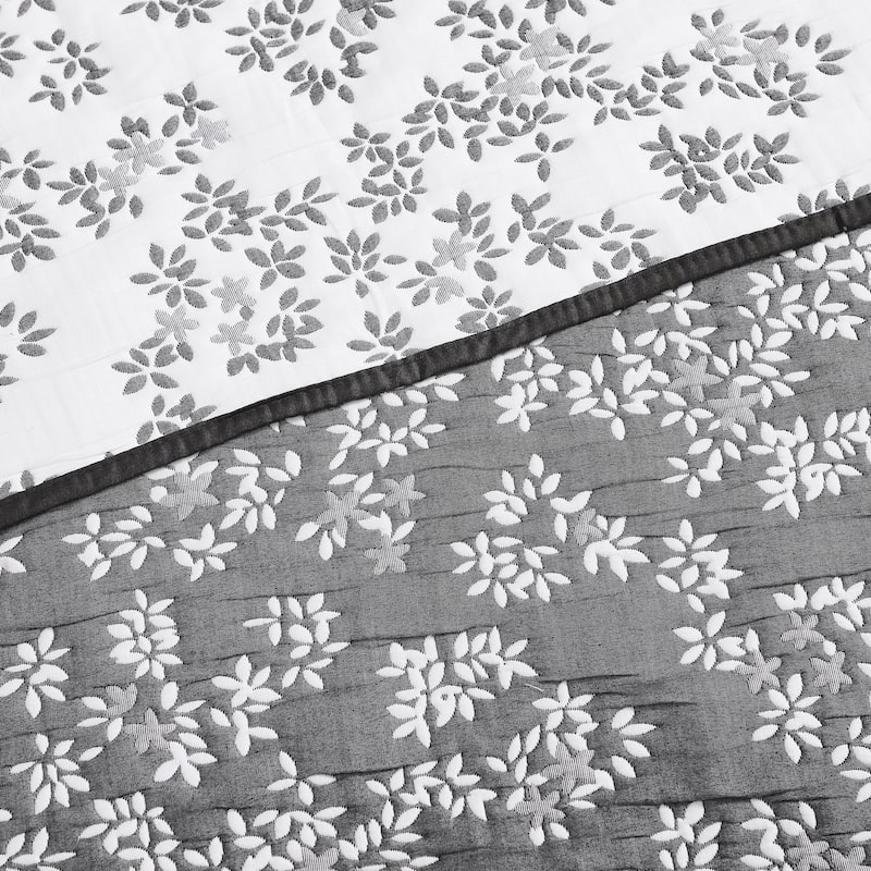 Annabella Floral Dark Grey All-Season Soft Woven Matelasse Jacquard Reversible Cotton Blend Quilt Set