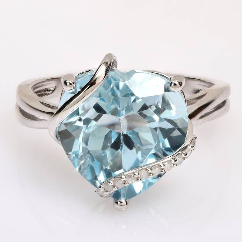 Miadora Heart-cut Sky Blue Topaz & Diamond Accent Swirl Cocktail Ring in Sterling Silver