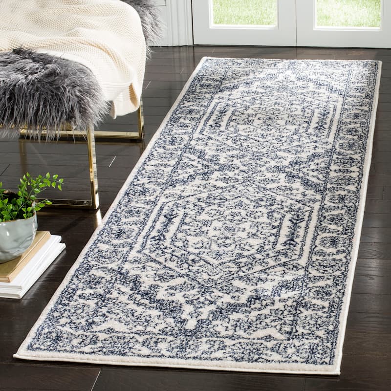 SAFAVIEH Adirondack Sian Rustic Oriental Medallion Rug - 2'6" x 8' Runner - Ivory/Navy