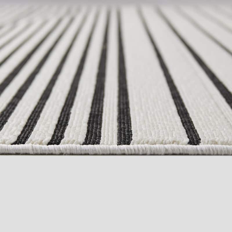 Letitia Modern Striped Indoor/Outdoor Area Rug