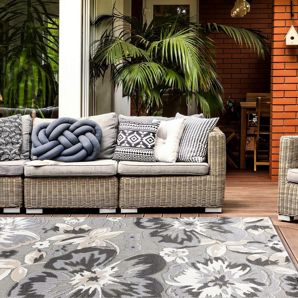 Bergamo Contemporary Floral Indoor/Outdoor Area Rug
