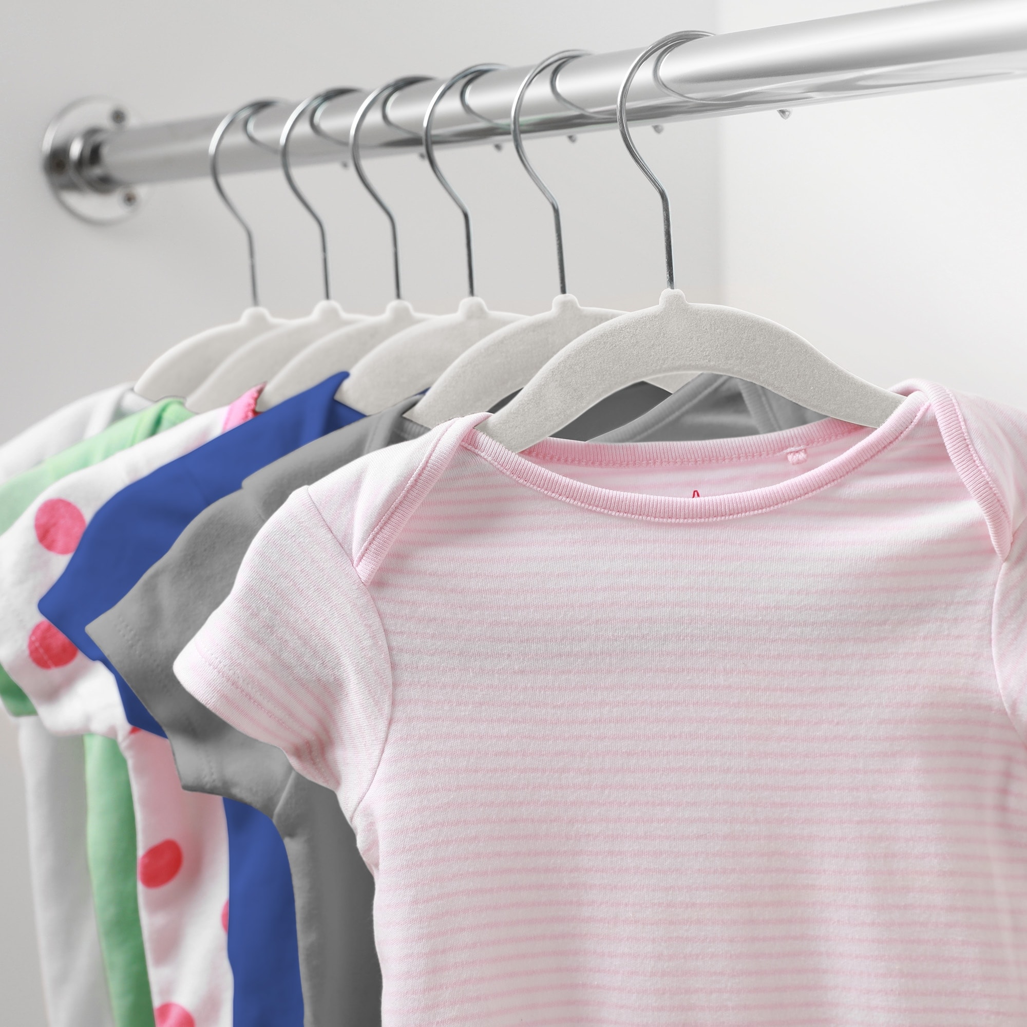 Casafield 100 Velvet Kid's Hangers for Children's Clothes, 14 inch - Gray