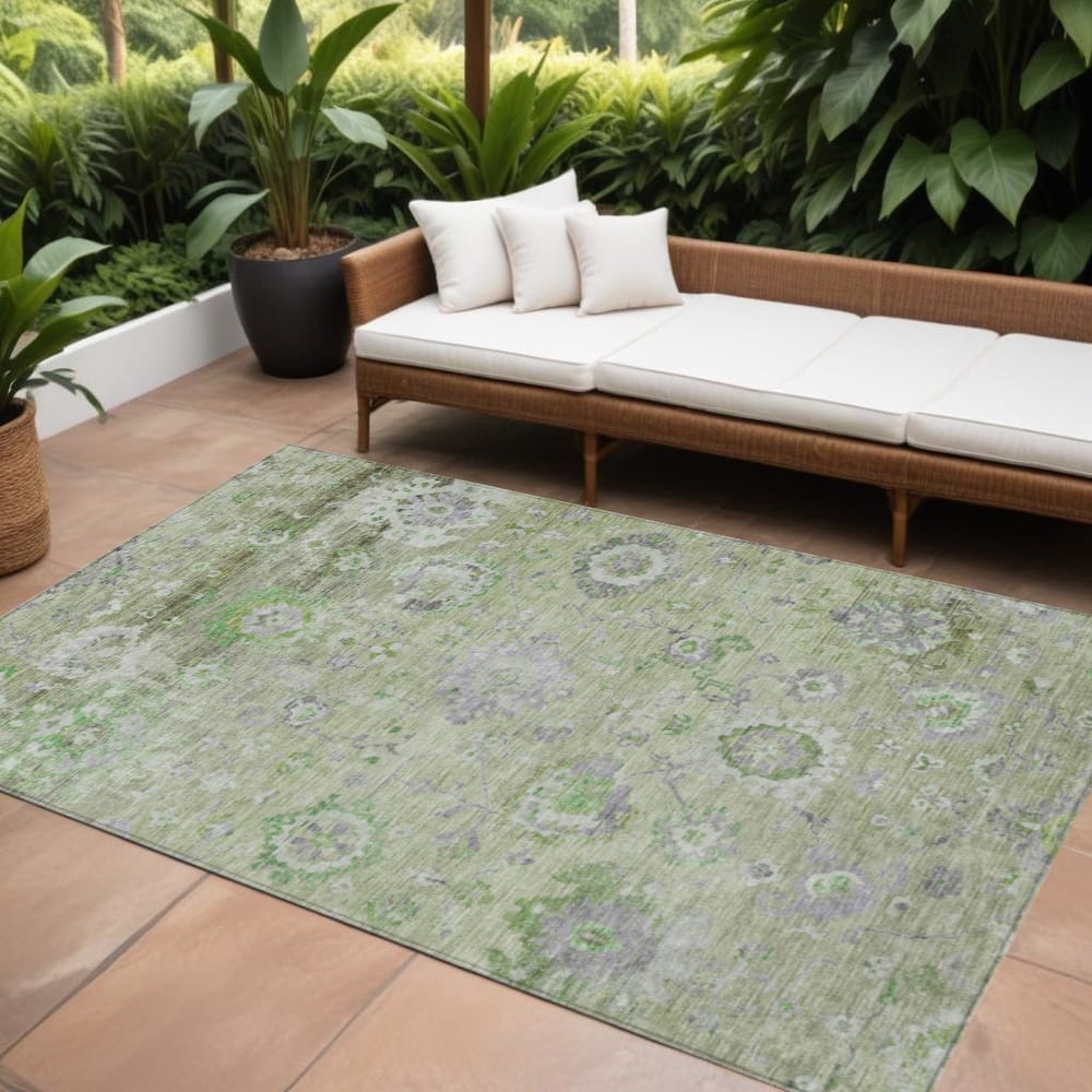 HomeRoots Floral Traditional Rectangle Outdoor Rug