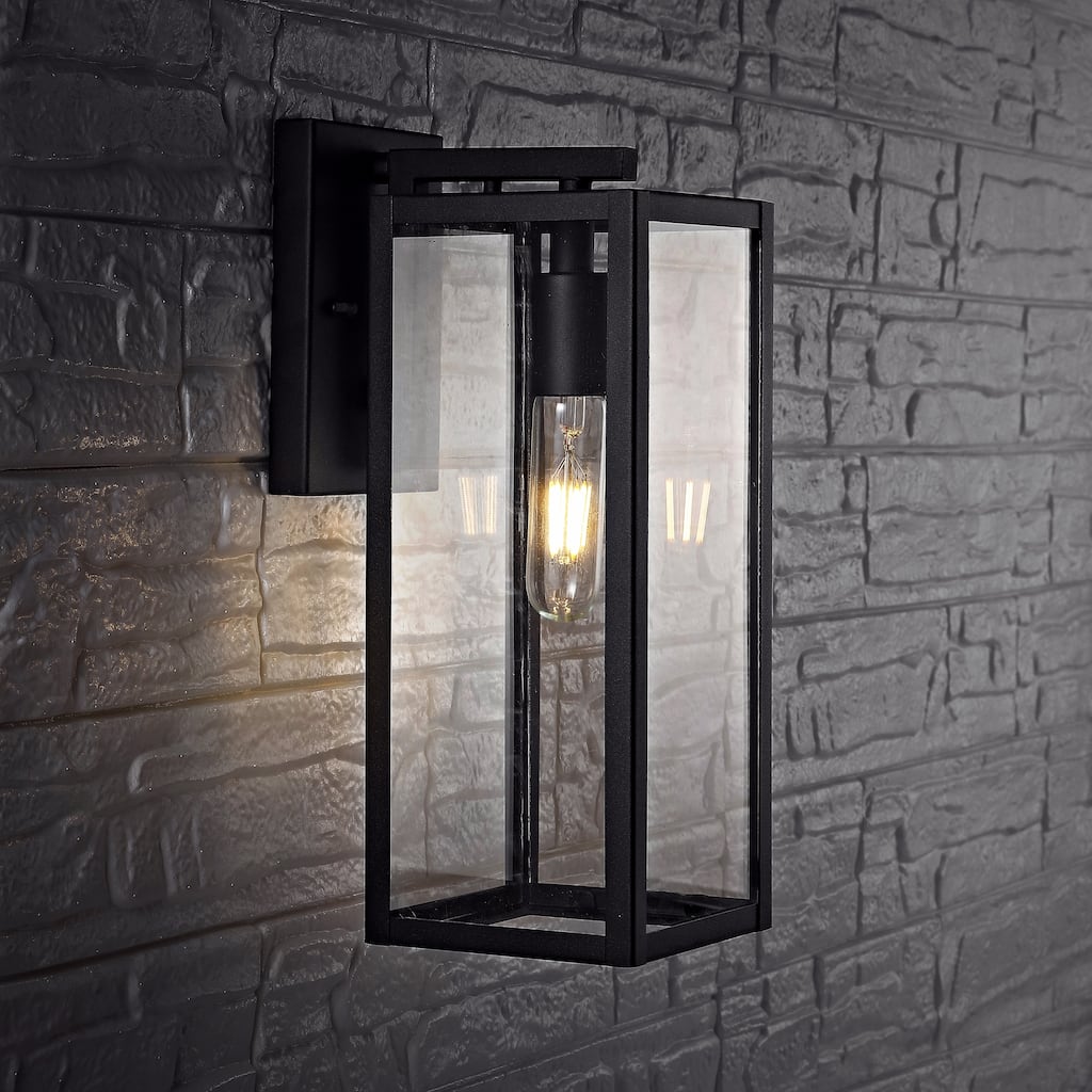 SAFAVIEH Zhelka Outdoor Wall Lantern - 5.1"x7.3"x13.8" - 5Wx7Dx14H
