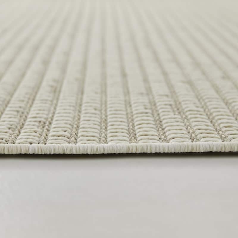 Rosei Casual Textured Checkered Indoor/ Outdoor Area Rug