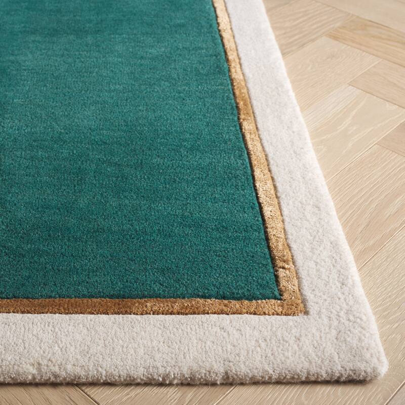 SAFAVIEH Handmade Fifth Avenue Abla Border Design Wool Rug