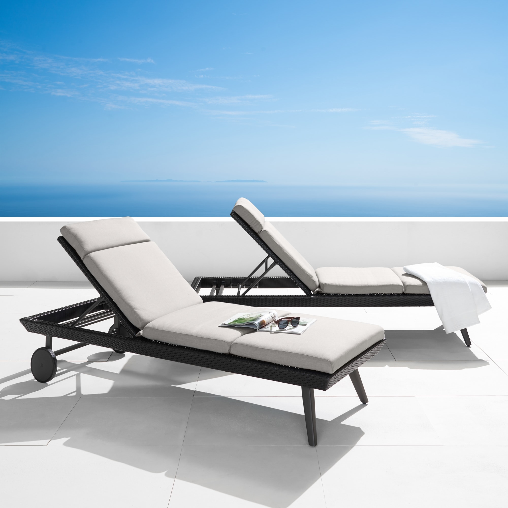 Sunbrella lounger cheap