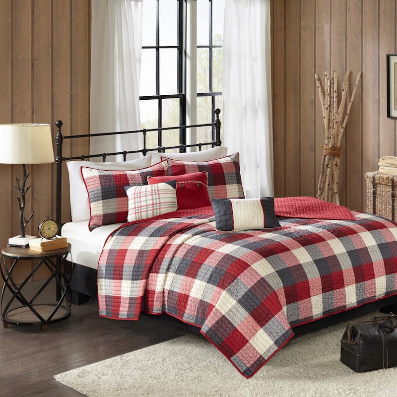 Madison Park Pioneer 6 Piece Printed Herringbone Quilt Set with Throw Pillows
