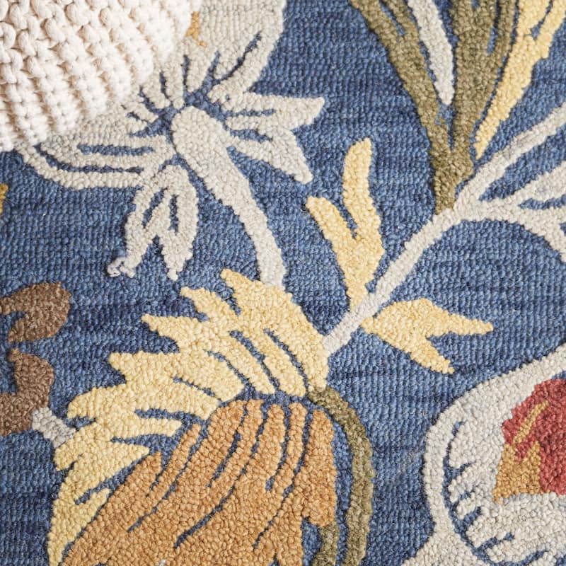 SAFAVIEH Handmade Blossom Iektje Contemporary Wool Rug