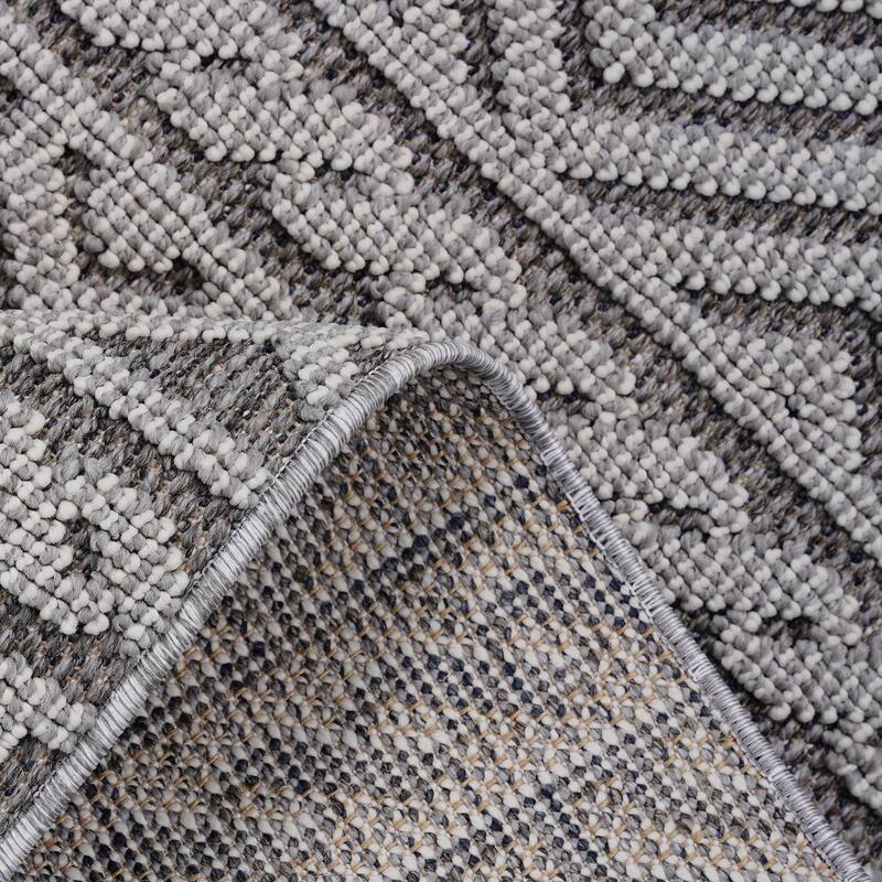 LOOM & LUXE Collection Grey/White/Geometric Indoor/Outdoor Area Rug