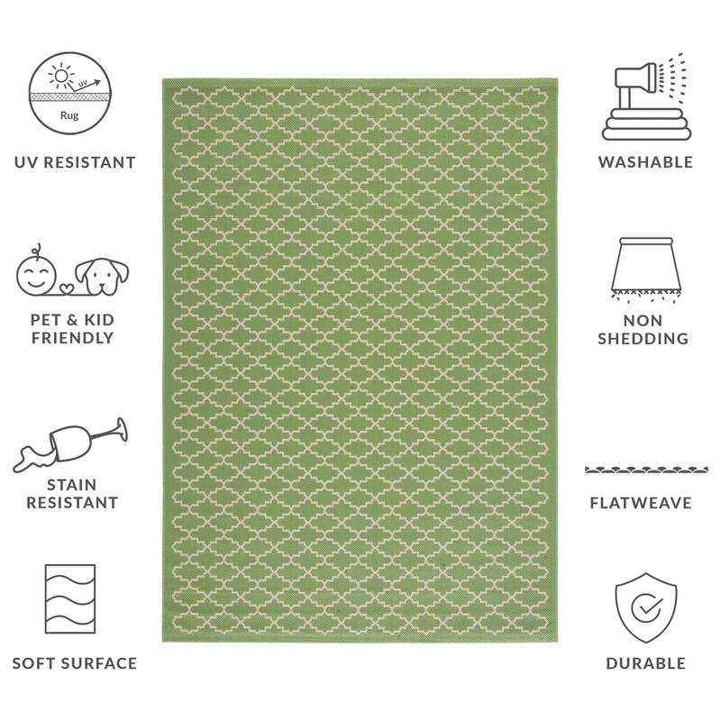 SAFAVIEH Courtyard Gerdi Indoor/ Outdoor Patio Backyard Rug