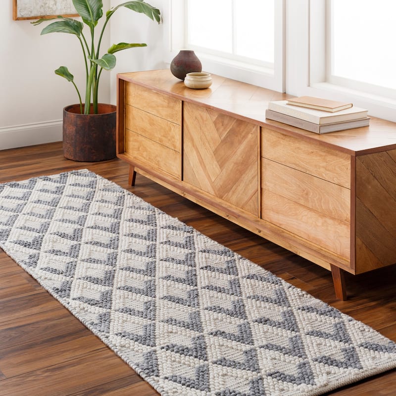 Larsen Country Area Rug - 2' 6" x 8' - Gray/Beige