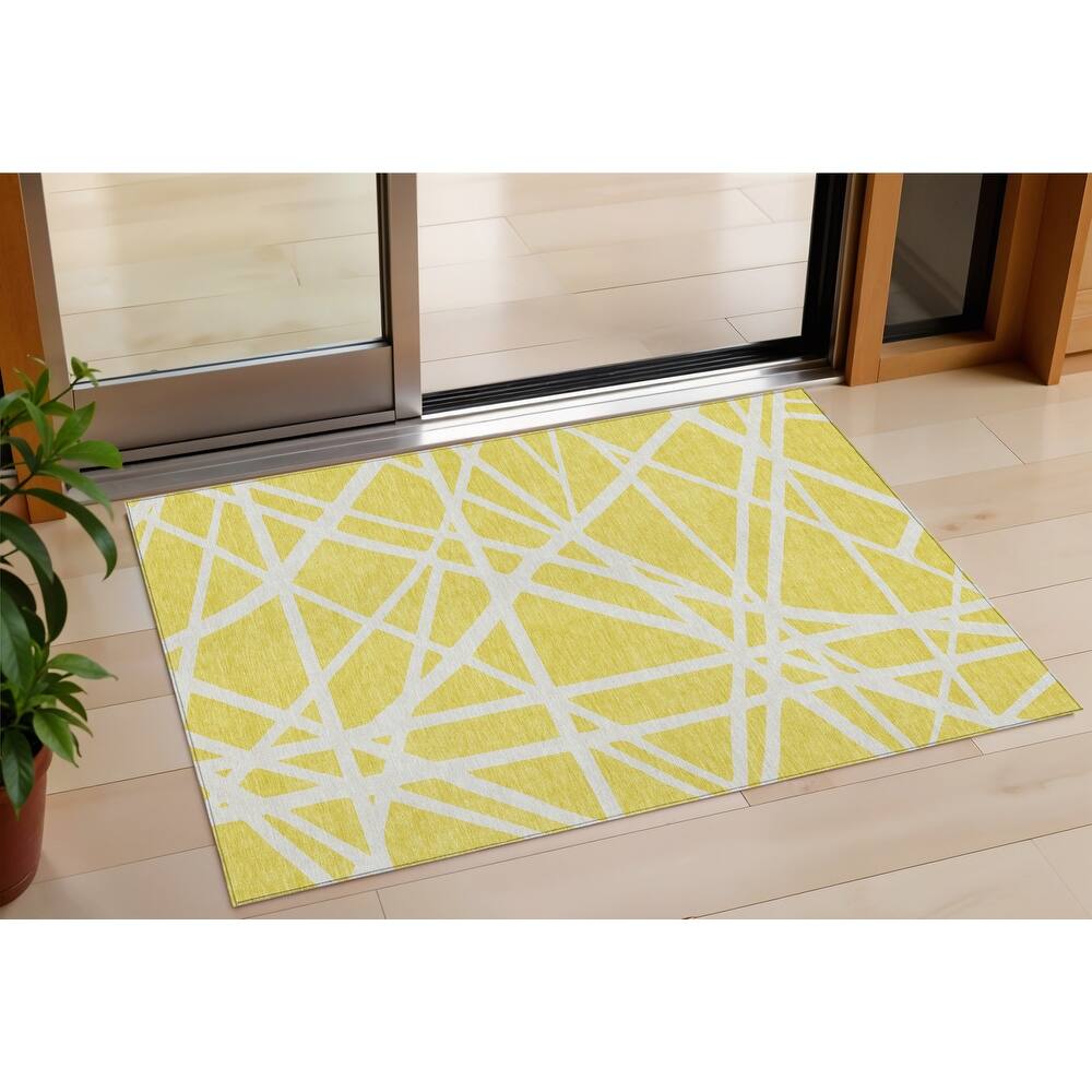 HomeRoots Geometric Transitional Rectangle Outdoor Rug