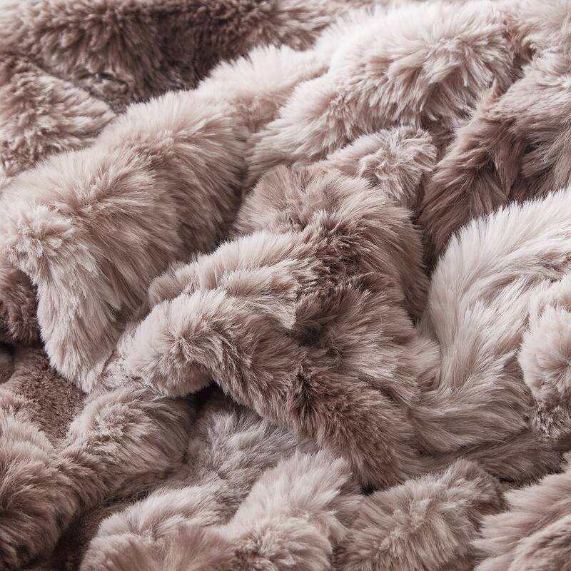 Snowball Chunky Bunny® - Coma Inducer® Blanket - Wisdom Brown