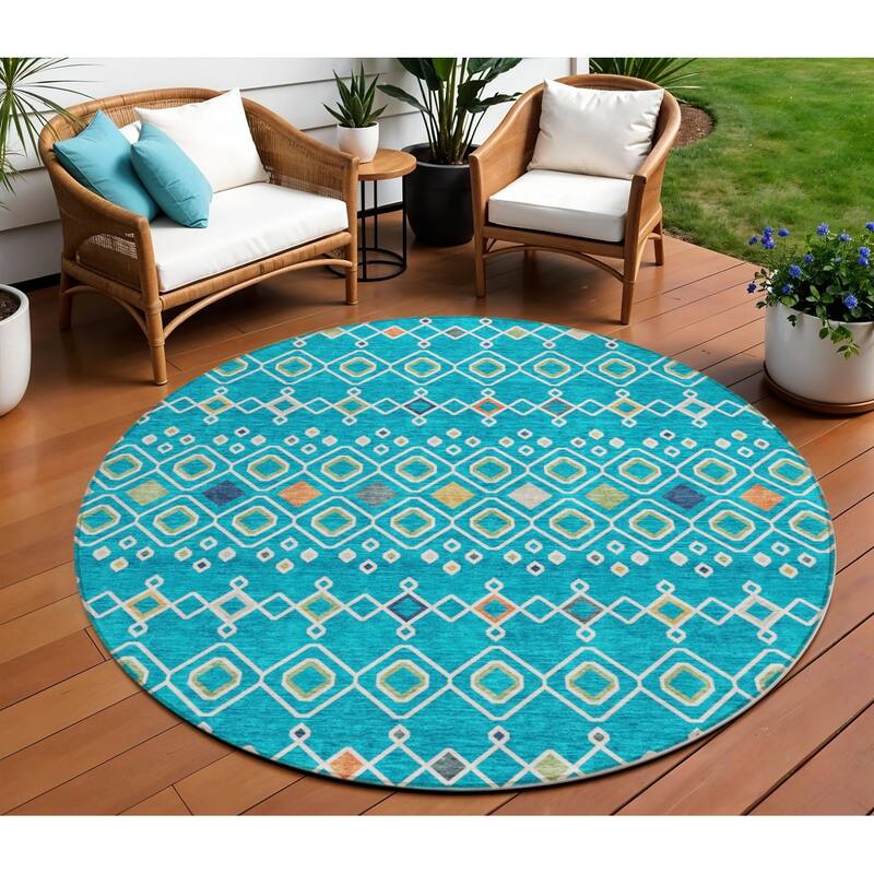 HomeRoots Geometric Modern Rectangle Outdoor Rug - 8' Round
