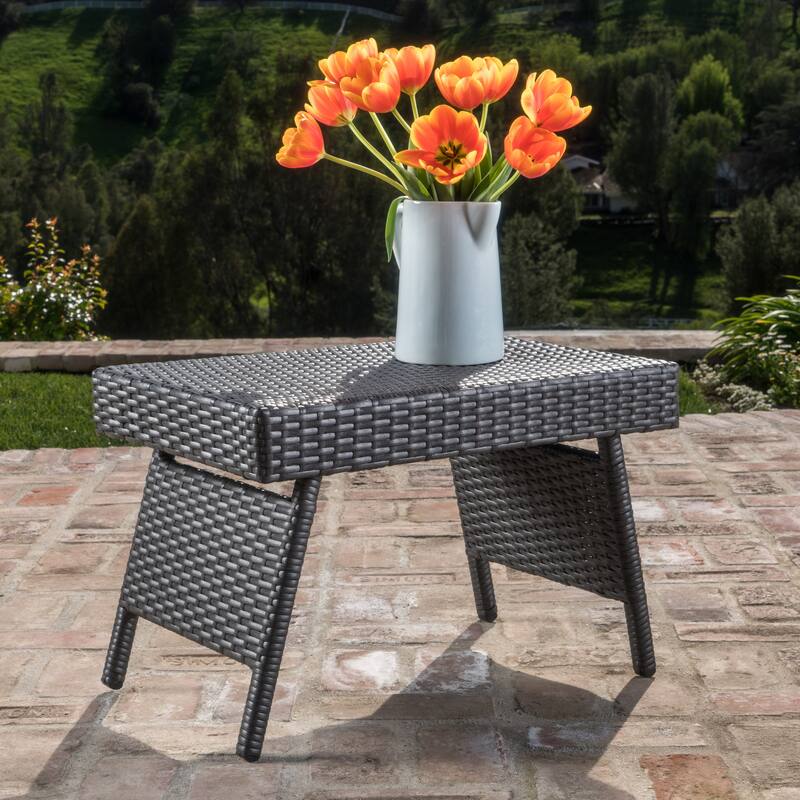 SALEM PE WICKER SNACK table