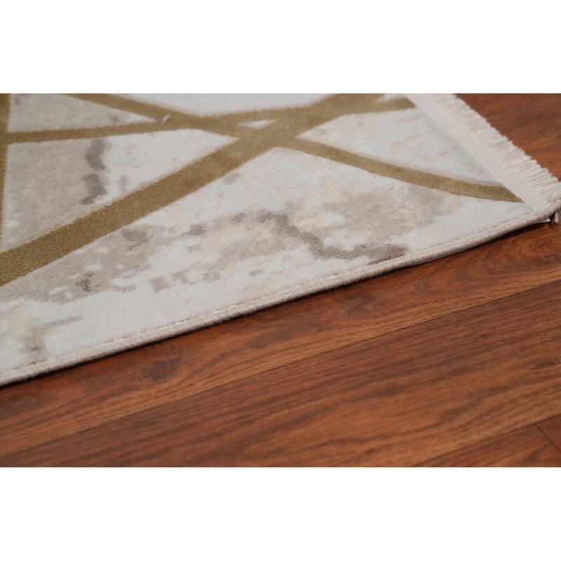 Machine Made Oriental Polyester Carpet Modern Geometric Beige & Ivories Modern Area Rug - 7' 5'' X 5' 2''