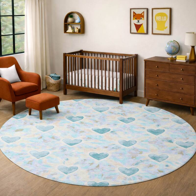 Machine Washable Indoor/ Outdoor Modern Hearts Chantille Rug