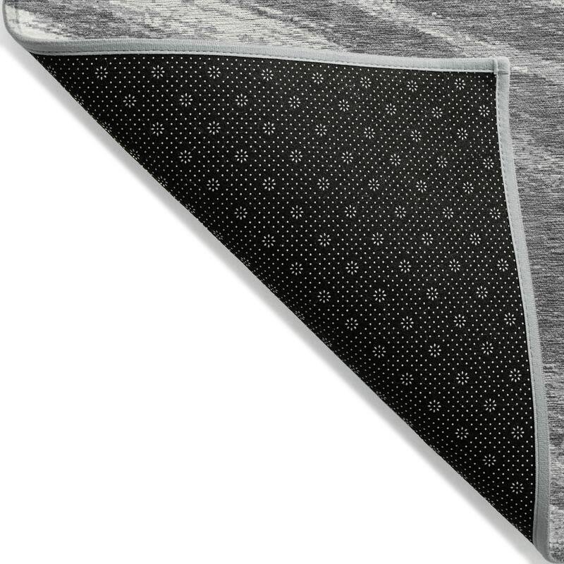 Machine Washable Indoor/ Outdoor Chantille Modern Chevron Rug