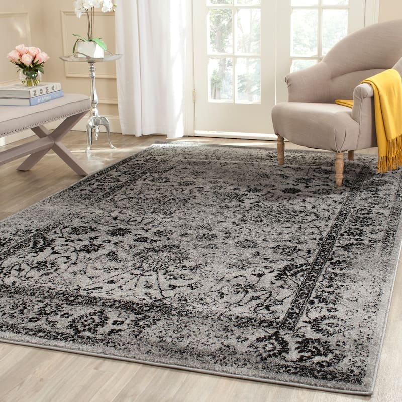 SAFAVIEH Adirondack Dakota Rustic Shabby Chic Distressed Rug - 6' x 9' - Grey/Black - Rectangle