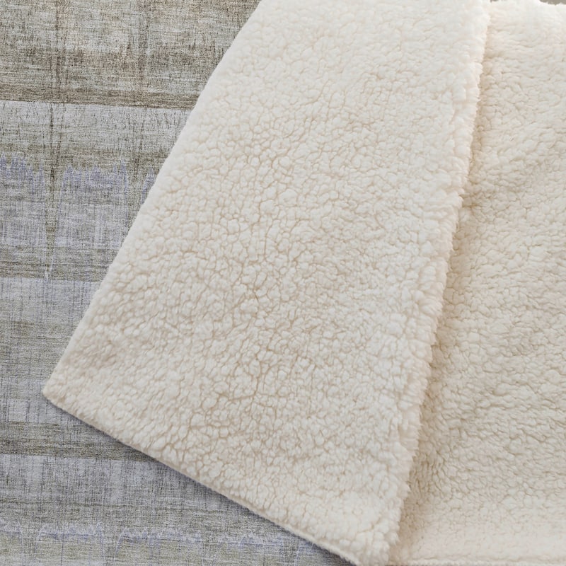Premium Machine Washable Modern Stripes Sherpa Throw Blanket