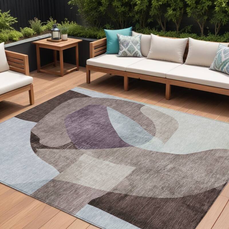 HomeRoots Abstract Transitional Rectangle Outdoor Rug - 8' X 10'