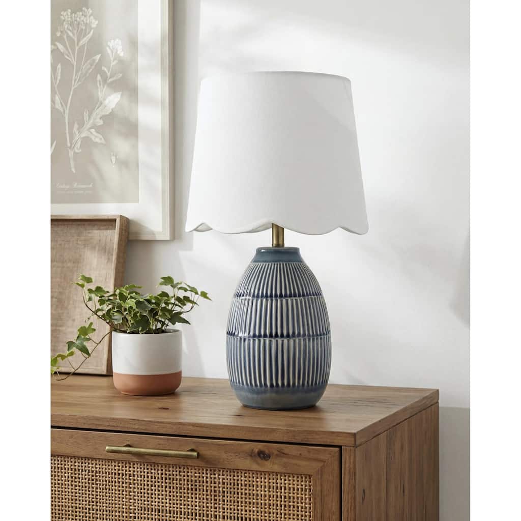 Livabliss Soleny Traditional Accent Table Lamp