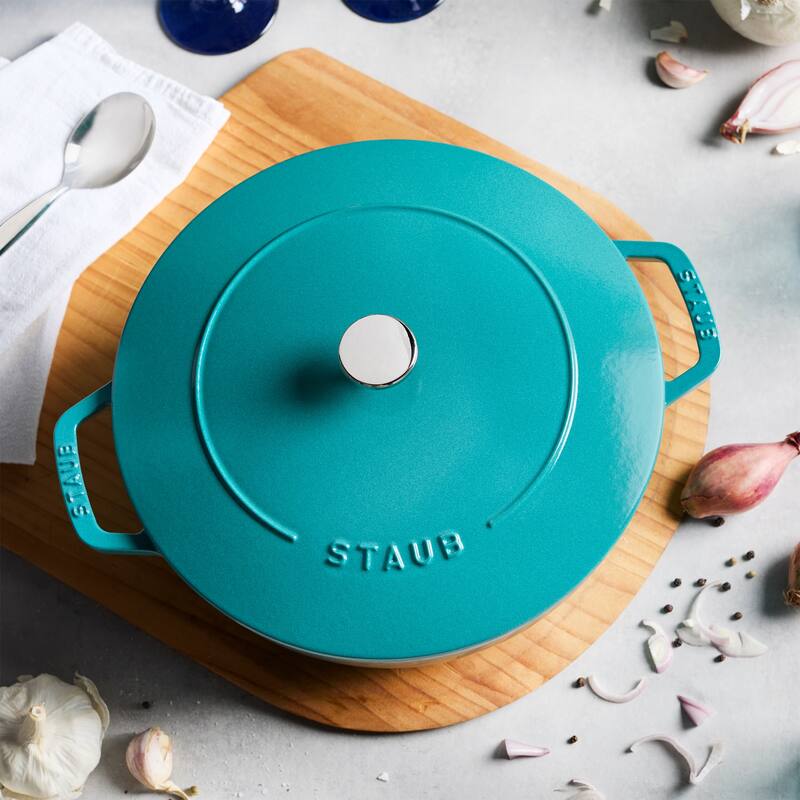 Staub Cast Iron Essential French Oven, Dutch Oven, 5-quart, serves 5-6, Made in France - 5-qt