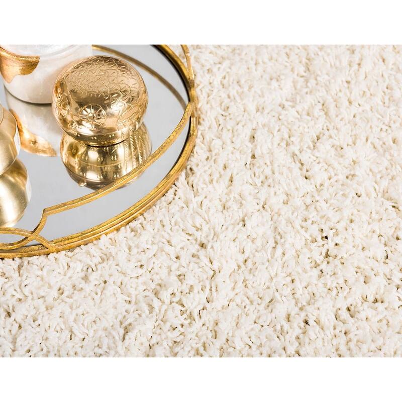 Shag Laurian Collection Area Rug