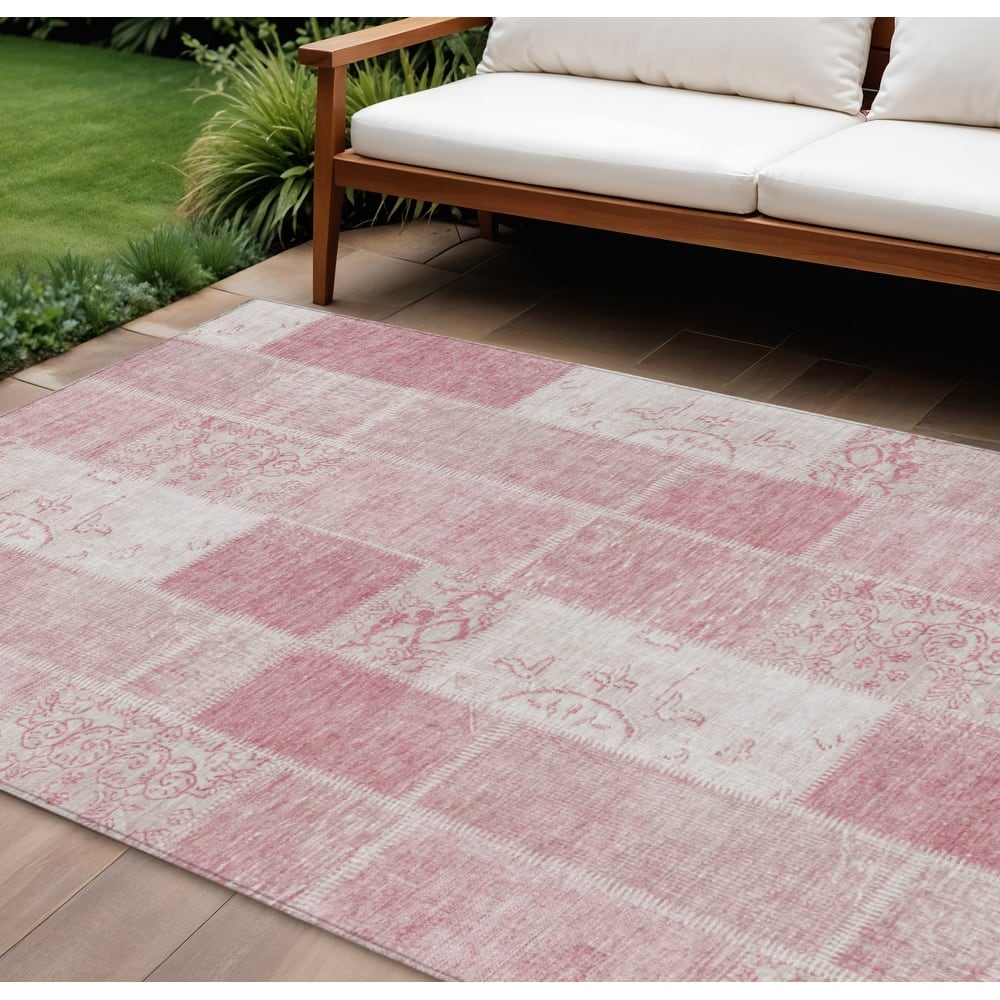 HomeRoots Patchwork Traditional Rectangle Outdoor Rug